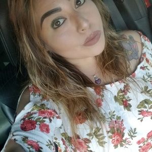 Meet your Posher, Yesenia